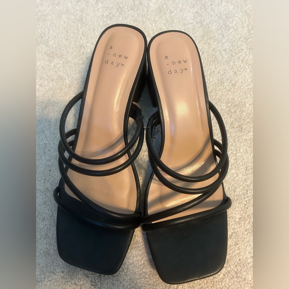 Like new black strappy block heels